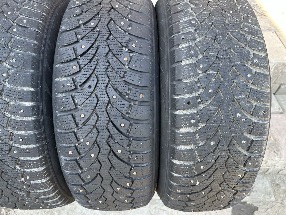 Продам зимние шины 195/65 15 Formula