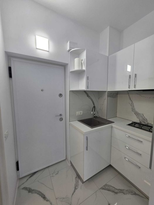 Vând garsonieră 21 m², renovată integral recent – Zona Abator, Constanța