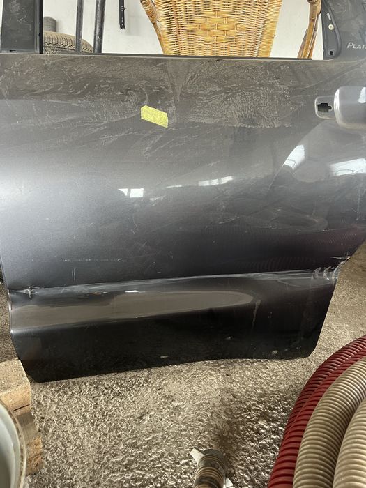 Задна лява врата Sequoia