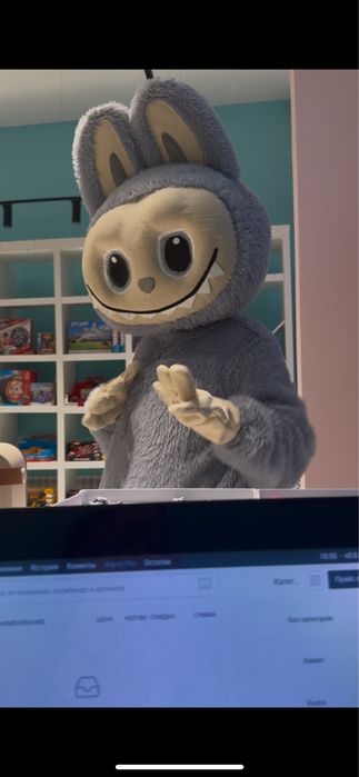 Продам костюм Лабубу ростовой