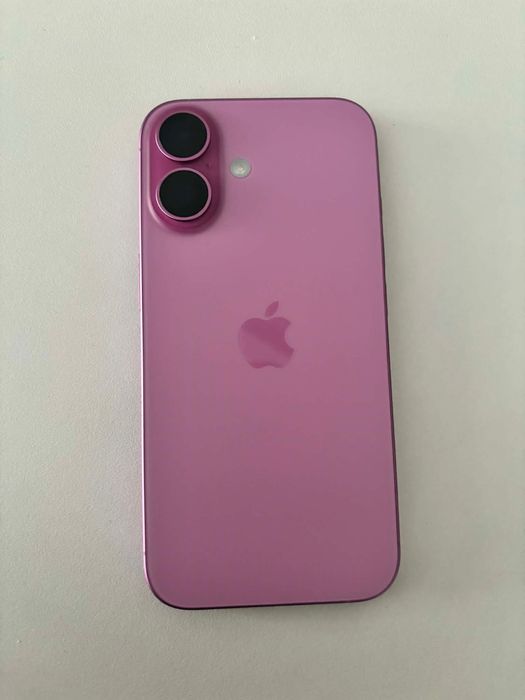 Iphone 16 roz in stare perfecta