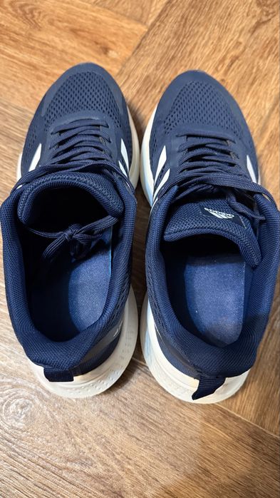 Кроссовки Adidas