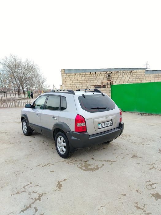 Хюндай туксон 2005 2 литр