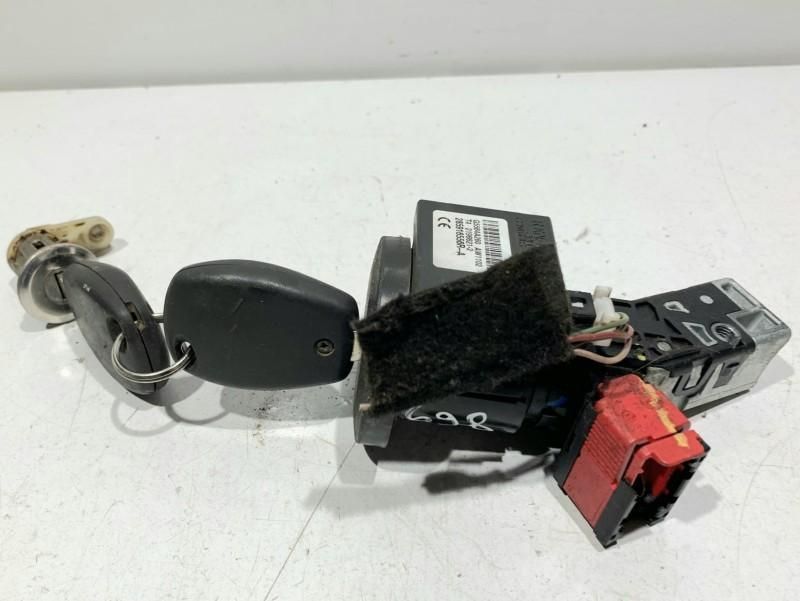 Contact pornire cu cheie Dacia Sandero 2 (2012-2017) 285916556R