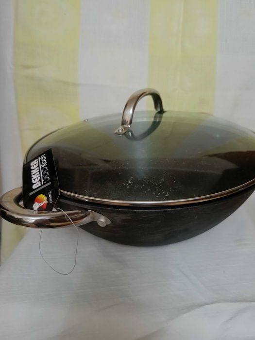 Казан чугунный BEKKER немецкий 5,6 литров, новый