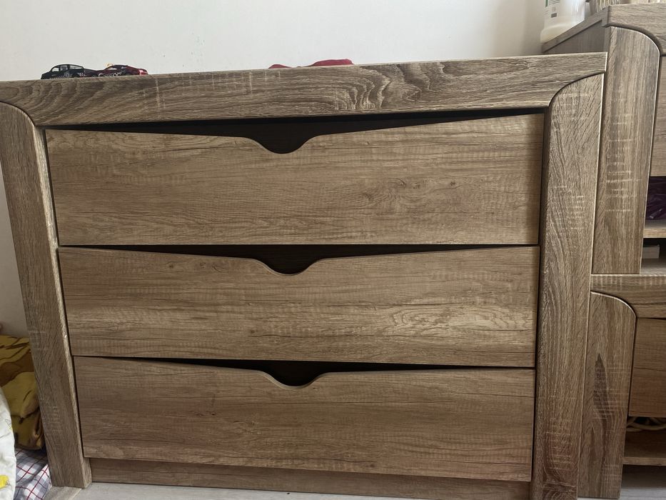 Комод и маленькие тумбы