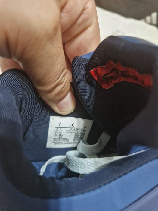 Adidasi jordan retro 4