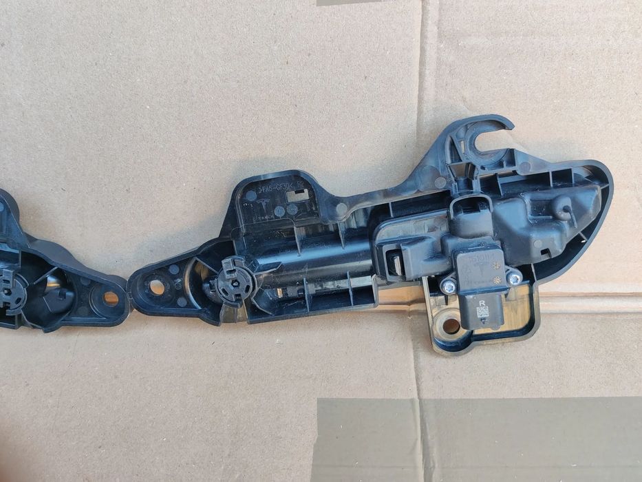 Maner deschidere usa portiera stanga dreapta TESLA Model 3 si Y 1780885-00-A / 1780884