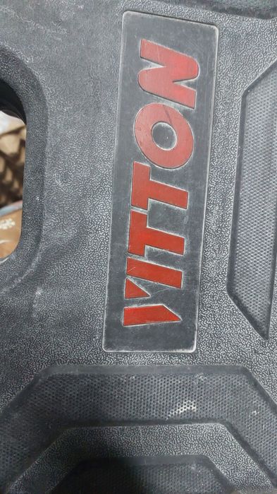 Перфоратор   чуть грязный