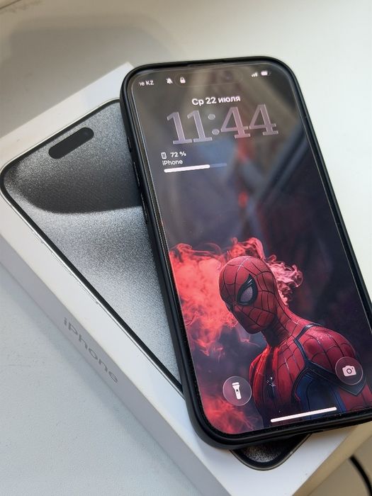 iPhone 15 pro 256 ГБ белый титан