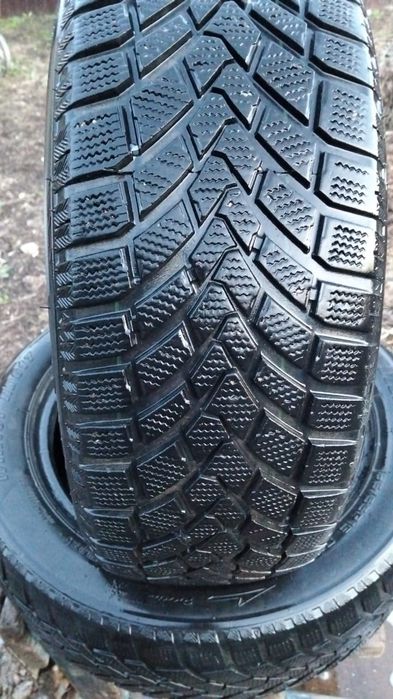 Продам резину 2 балкона.