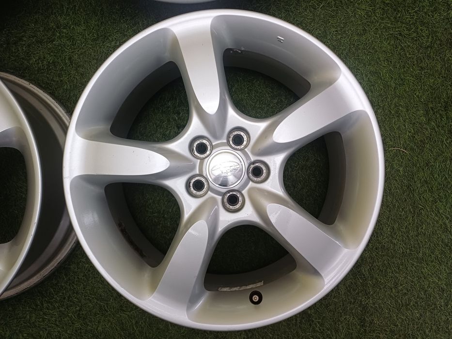 Диски R17 5x100 на Subaru.