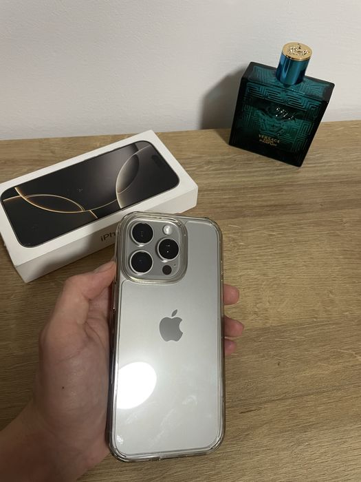 Vand/schimb iPhone 16 Pro 256GB impecabil