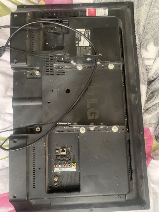 Продам телевизор LG