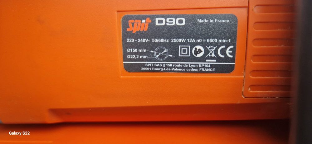 Spit slituitor pentru ziduri