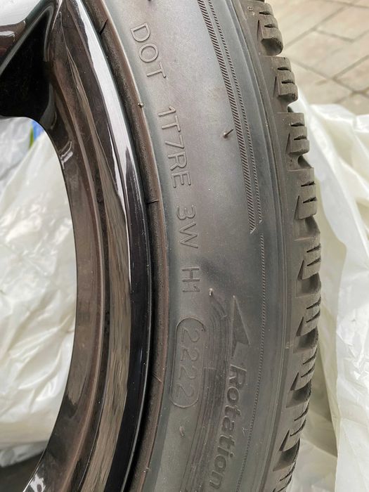 Hankook anvelope jante 235 40 R18 iarna