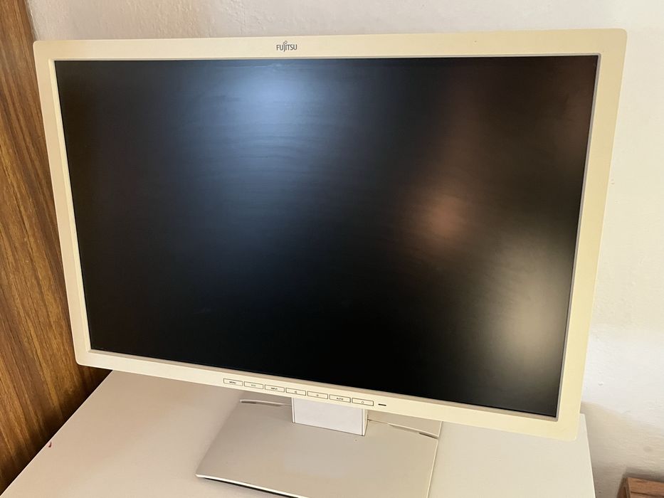 Монитор 24" Fujitsu B24W-6 LED (1920x1200)