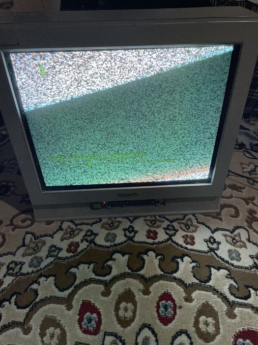Продается стары телевизор
