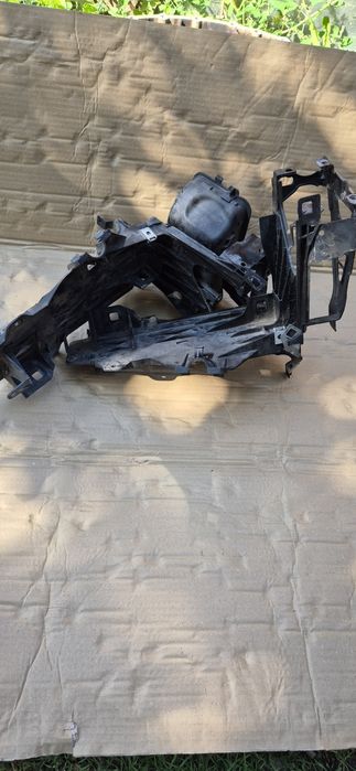 Suport far stanga dreapta bmw seria 5 f10 f11