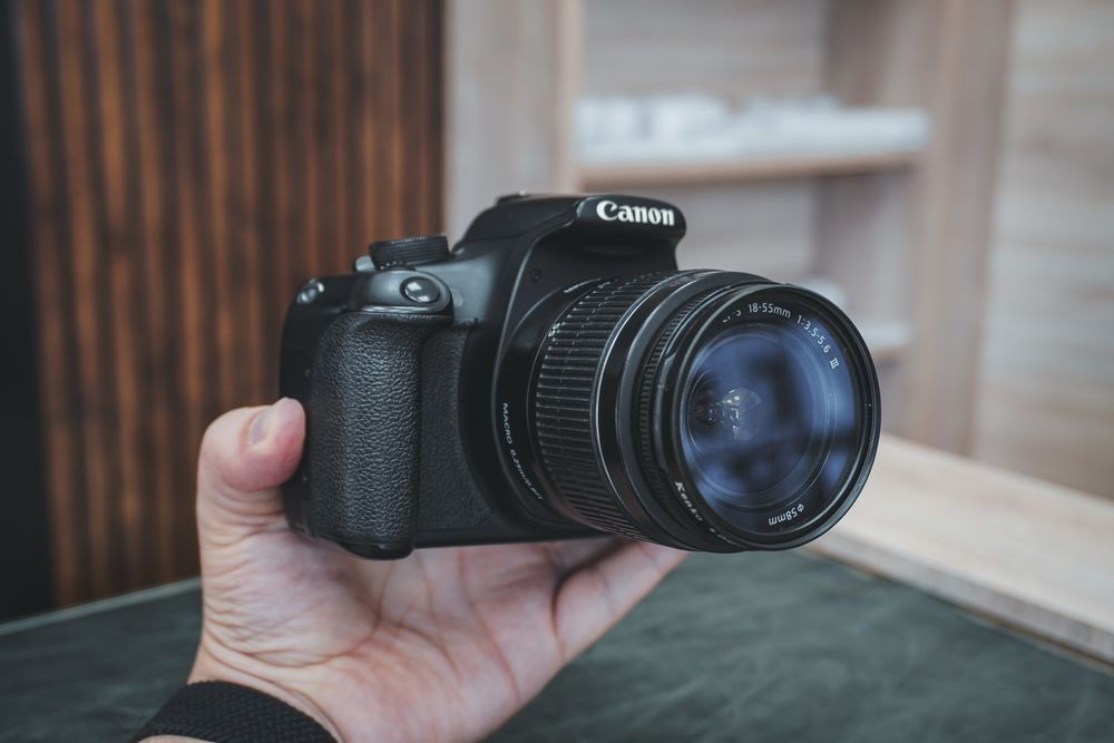 Фотоаппарат Canon EOS 1200D + 18-55mm объектив