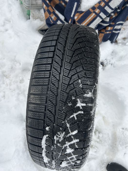 Vand 3 cauciucuri de iarna