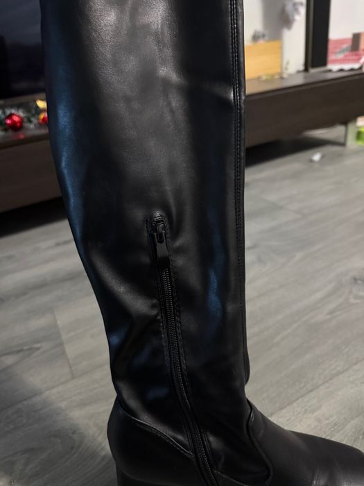 Ботуши тип чизми с ток