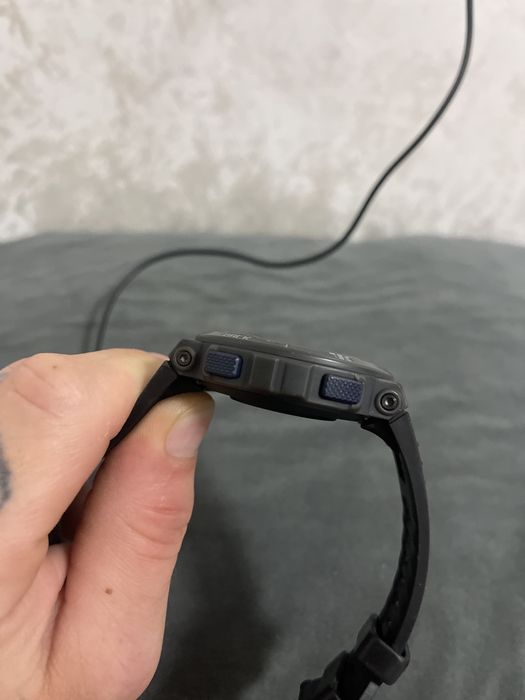 Продам смарт часы Amazfit active edge