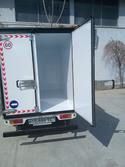Avto tent ustanofka
