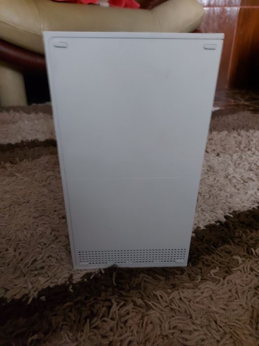 Xbox Series S și Ps4 Slim