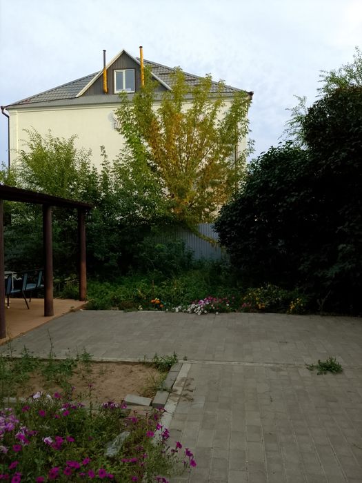 Продам 4 ком дом 96 м2. 2015 года в районе парка Кирова