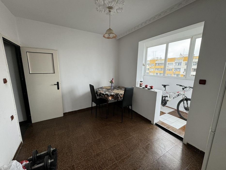 Продава се Тристаен апартамент в Бургас, Възраждане - 100 кв.м за 1800 €/кв.м - Снимка #5