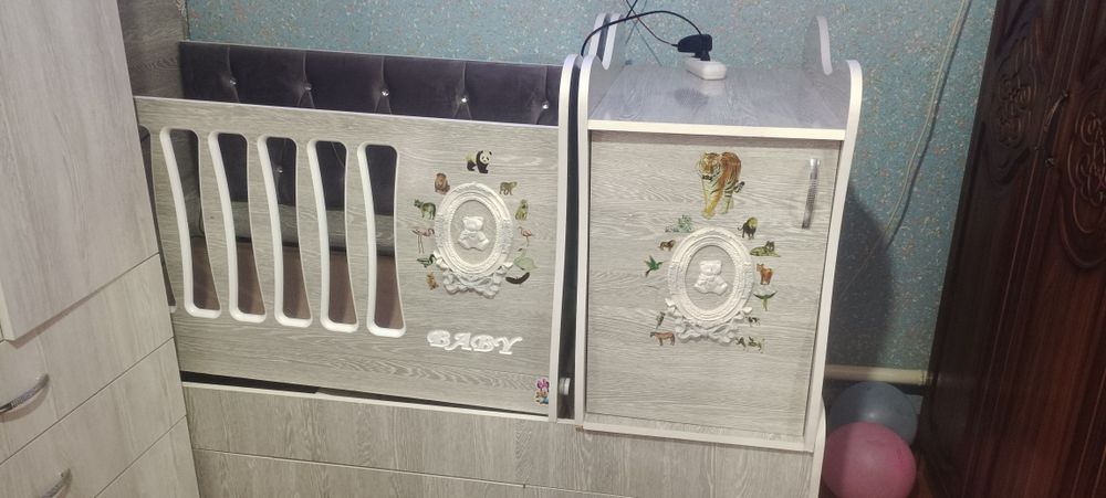 Bolalar kravati tepadagi lulkasi ishlatilmagan pastdagi krovati ishlat