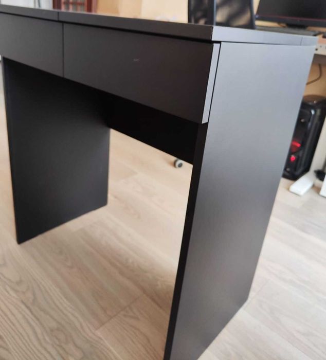 Masa de toaleta, birou mic, IKEA