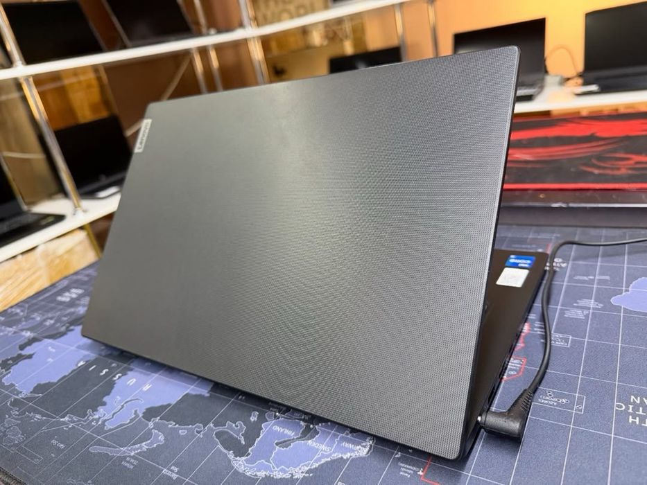 Ноутбук Lenovo V14 Core i5-1135G7/8GB/SSD256GB