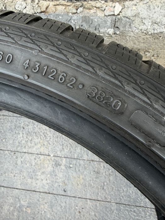 Anvelope Nokian 255/35r20