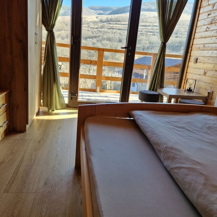 Cabana  de inchiriat cu ciubar si piscina