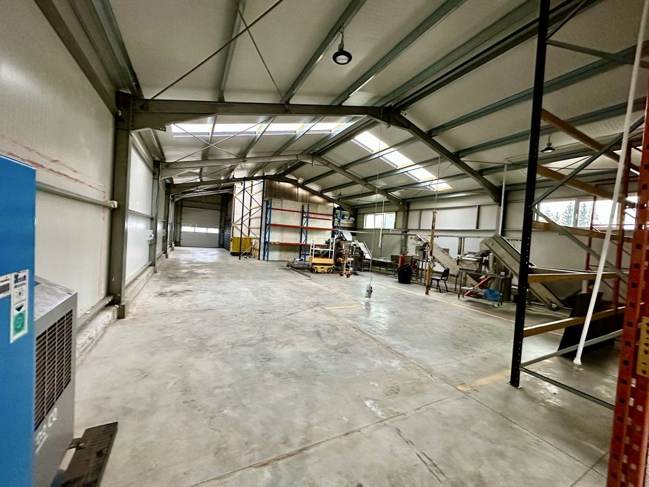 Hală 300 mp Rampă Tir la cheie 1200€