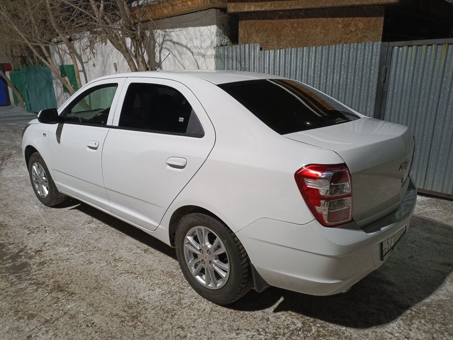 Шевролет кобальт 2021год