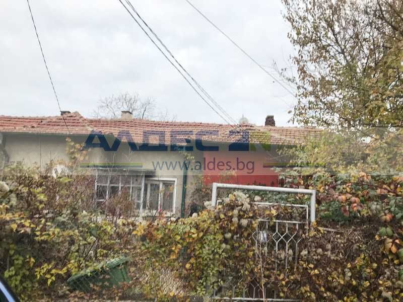 Продава се парцел в кв. Бенковски!