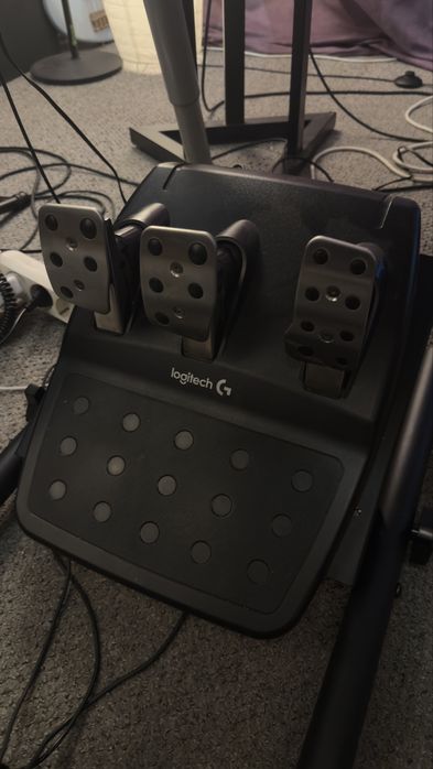 Logitech G29 + pedale
