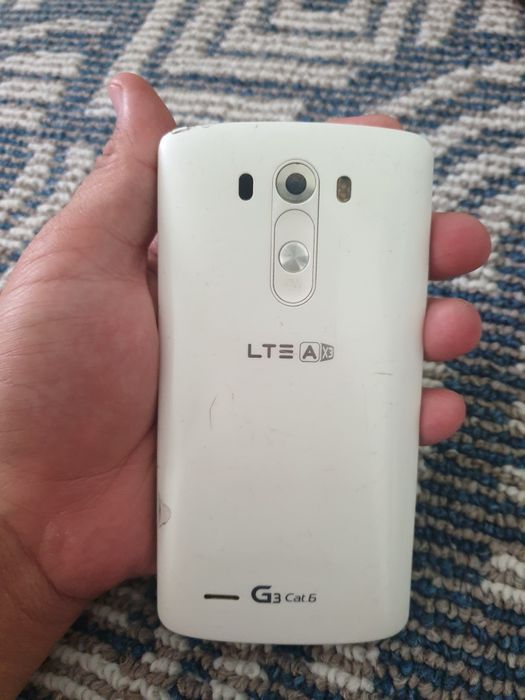 Lg telefon. Lg x3