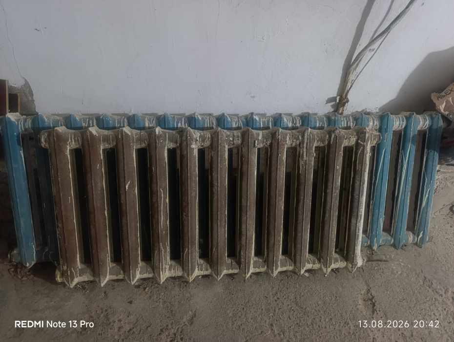 Продам чугунные батареи