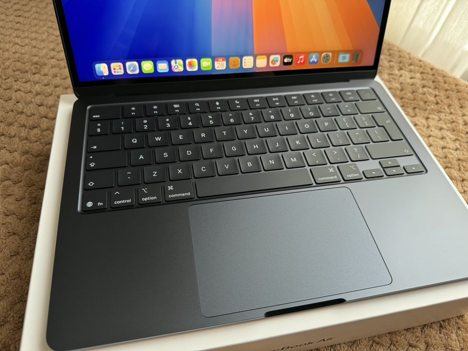 Като Нов! Apple MacBook Air M4 13in 16GB/256GB Midnight