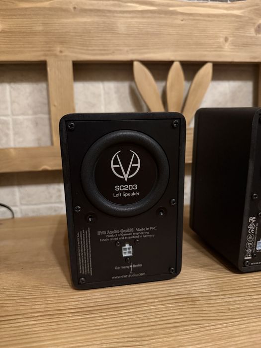 Monitoare studio active Eve Audio SC203