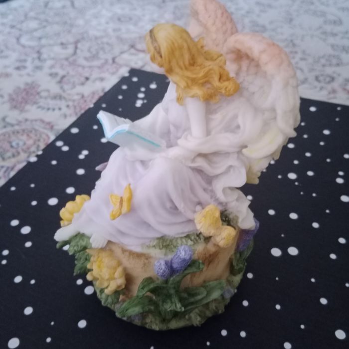 Продам  музыкальную фигуру феи