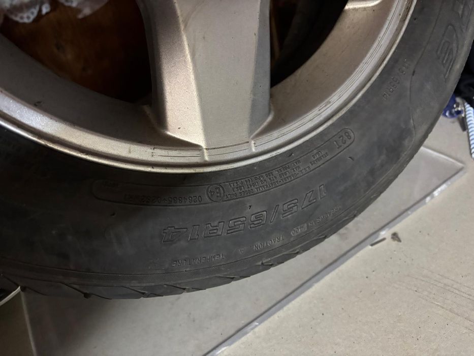 vând jante Renault stare foarte buna