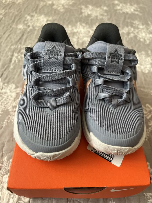 Adidași unisex Nike marimea 22