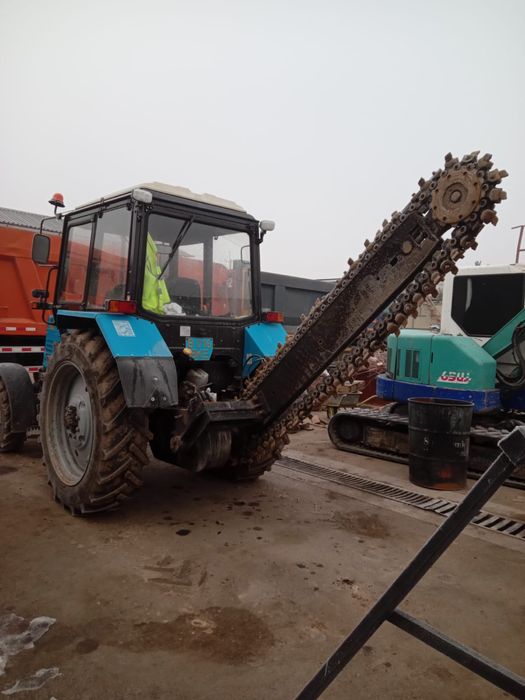 Услуги траншеекопателя бара