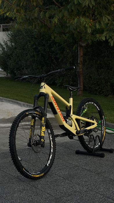 Santa Cruz Nomad 6 C 2025 – X01 AXS / FOX 38 Performance E