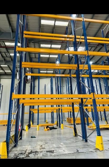 Rafturi metalice industriale